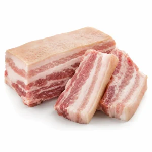 Panceta de cerdo fresca con piel y capas de carne y grasa