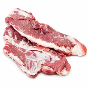Pluma de Ibérico 600 g sobre fondo blanco